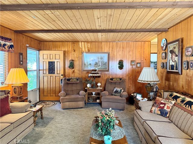 829 W Country Club Boulevard, Big Bear City, CA 92314