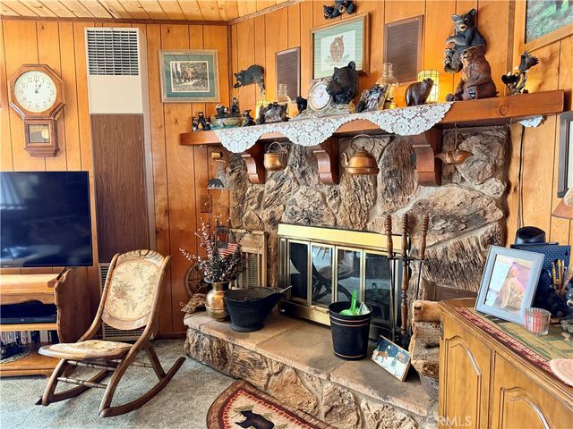 829 W Country Club Boulevard, Big Bear City, CA 92314