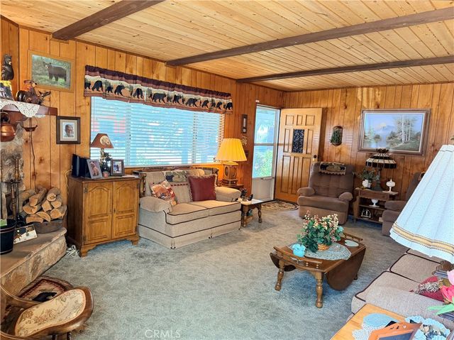 829 W Country Club Boulevard, Big Bear City, CA 92314