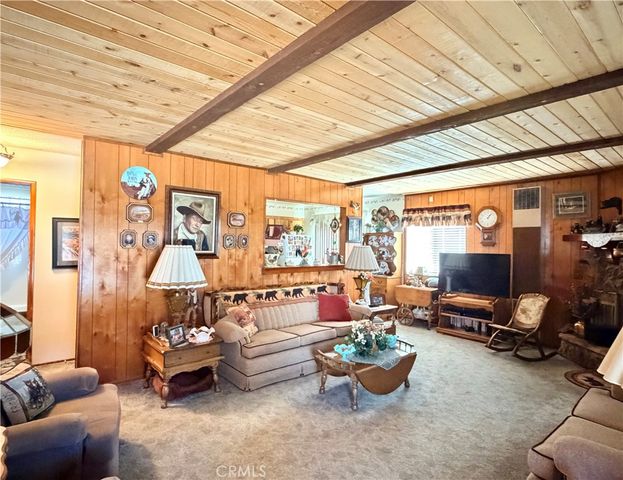 829 W Country Club Boulevard, Big Bear City, CA 92314