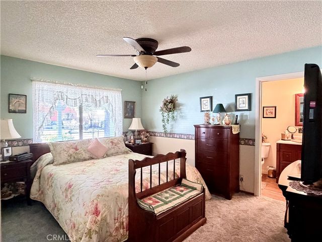 829 W Country Club Boulevard, Big Bear City, CA 92314