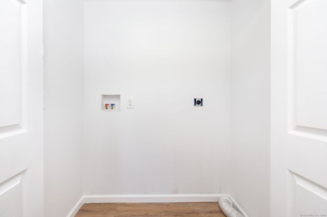 99 Union Street, Manchester, CT 06042