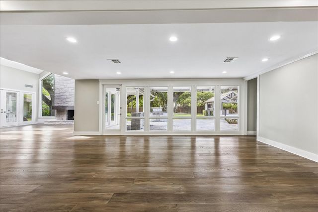 5524 Sturbridge Drive, Houston, TX 77056