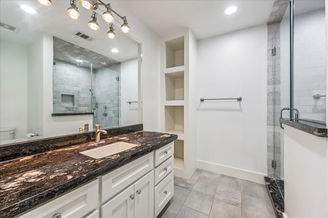 5524 Sturbridge Drive, Houston, TX 77056
