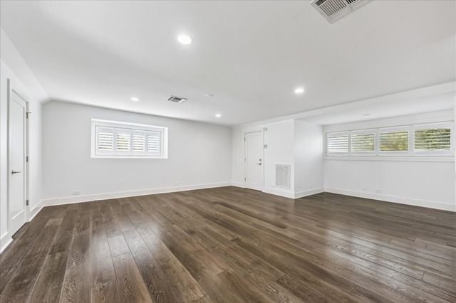 5524 Sturbridge Drive, Houston, TX 77056