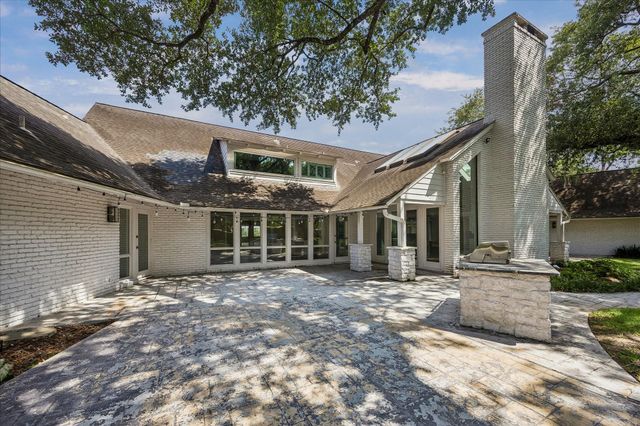 5524 Sturbridge Drive, Houston, TX 77056