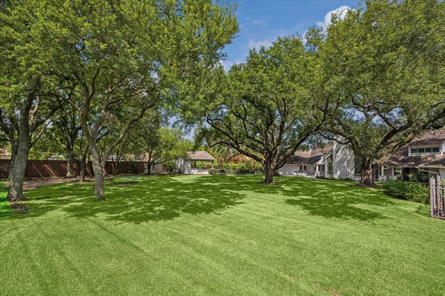 5524 Sturbridge Drive, Houston, TX 77056