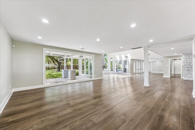 5524 Sturbridge Drive, Houston, TX 77056