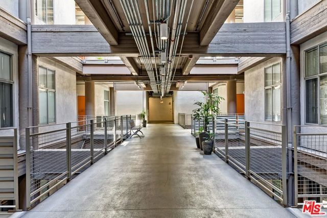 1130 S Flower Street 208, Los Angeles, CA 90015