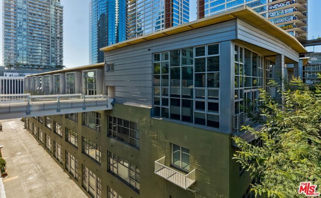 1130 S Flower Street 208, Los Angeles, CA 90015