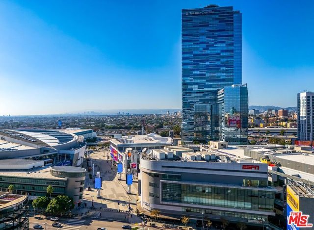 1130 S Flower Street 208, Los Angeles, CA 90015