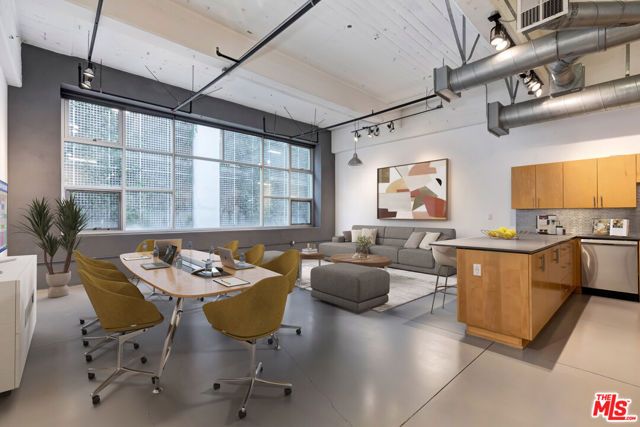 1130 S Flower Street 208, Los Angeles, CA 90015