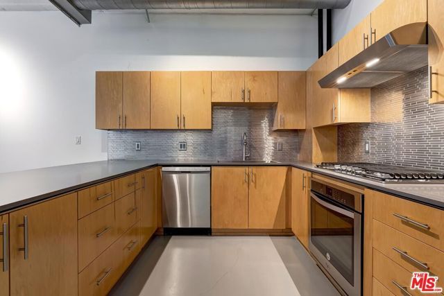 1130 S Flower Street 208, Los Angeles, CA 90015