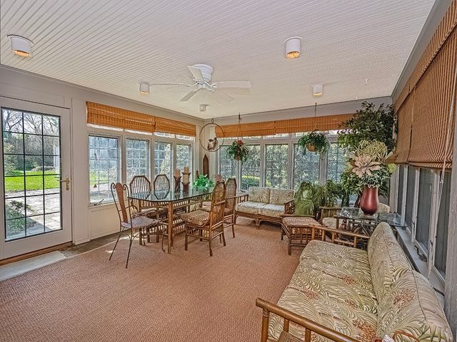 1440 Pueblo Dr, Mt. Lebanon, PA 15228