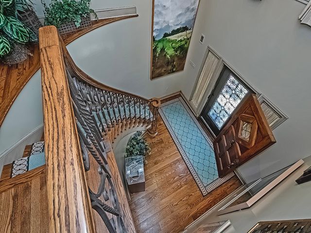 1440 Pueblo Dr, Mt. Lebanon, PA 15228