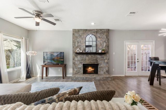 2110 Paso Rello Drive Drive, Houston, TX 77077