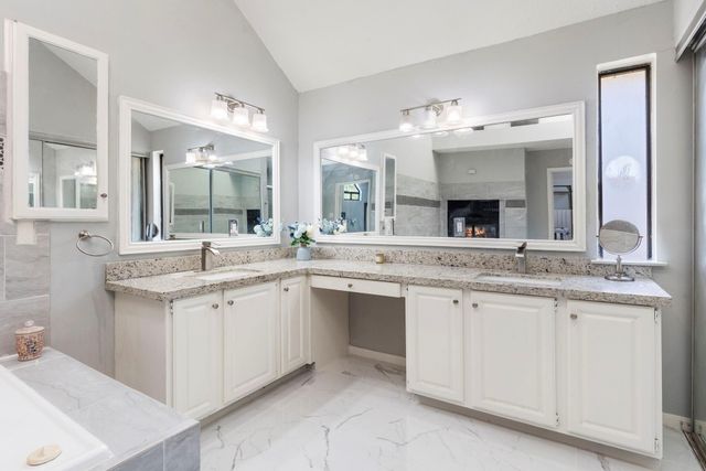 2110 Paso Rello Drive Drive, Houston, TX 77077