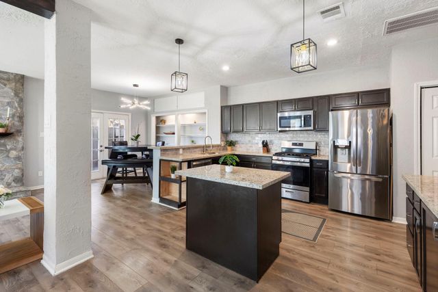 2110 Paso Rello Drive Drive, Houston, TX 77077