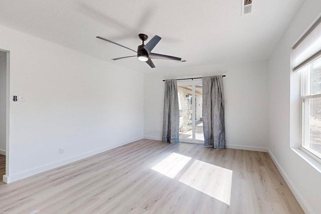 893 Rodeo Loop SE, Rio Rancho, NM 87124