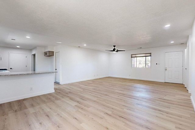 893 Rodeo Loop SE, Rio Rancho, NM 87124