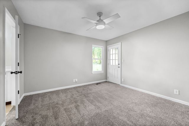 75 Grassmire Dr, Clarksville, TN 37042
