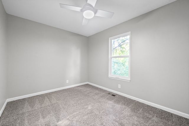 75 Grassmire Dr, Clarksville, TN 37042