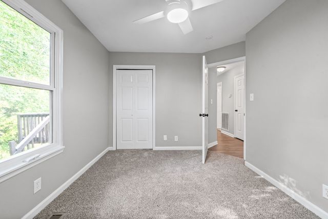 75 Grassmire Dr, Clarksville, TN 37042