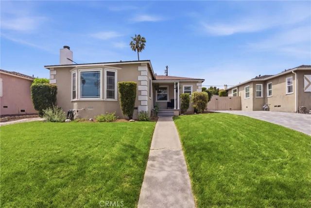 1829 S Fairfax Avenue, Los Angeles, CA 90019