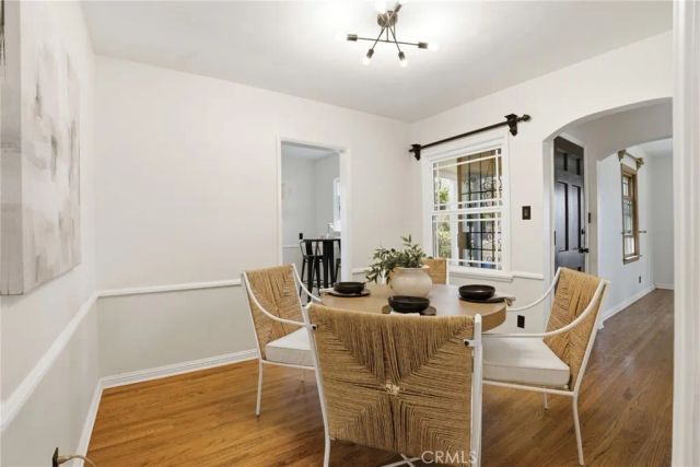 1829 S Fairfax Avenue, Los Angeles, CA 90019