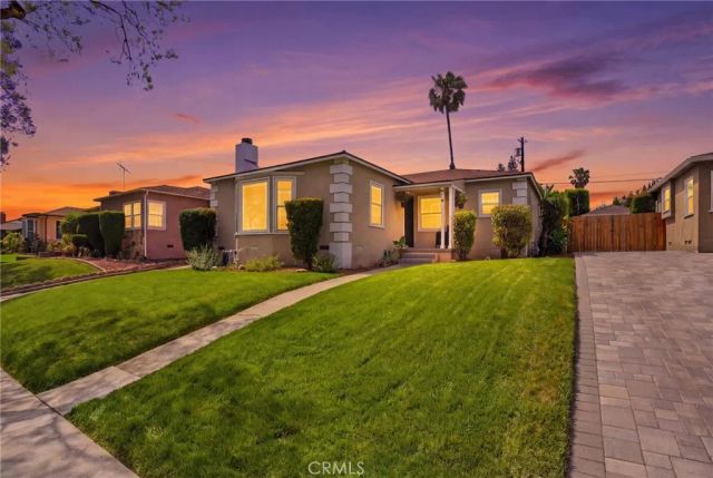 1829 S Fairfax Avenue, Los Angeles, CA 90019