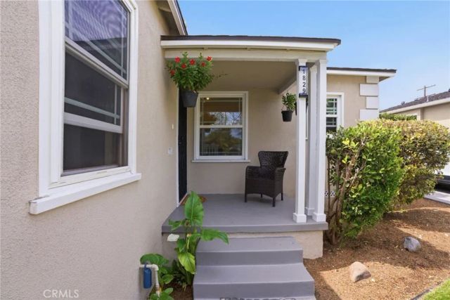 1829 S Fairfax Avenue, Los Angeles, CA 90019