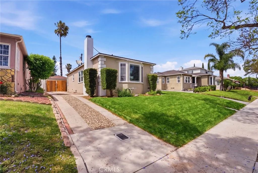 1829 S Fairfax Avenue, Los Angeles, CA 90019