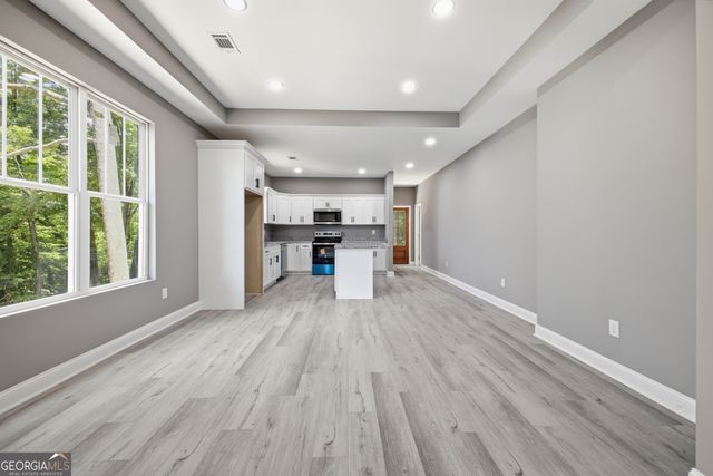 171 N DALE Street, Calhoun, GA 30701