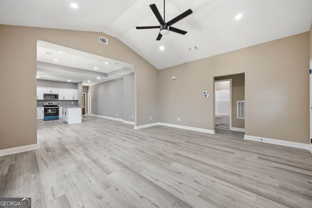 171 N DALE Street, Calhoun, GA 30701