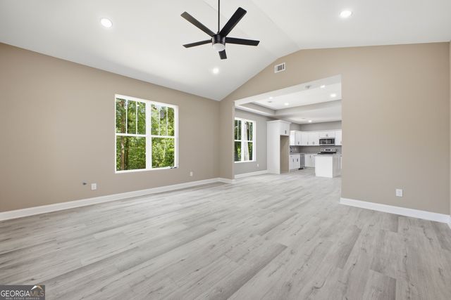 171 N DALE Street, Calhoun, GA 30701