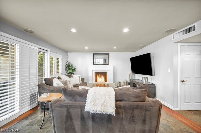 8701 Isola Drive, Las Vegas, NV 89117