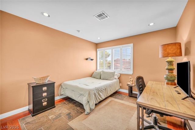 8701 Isola Drive, Las Vegas, NV 89117