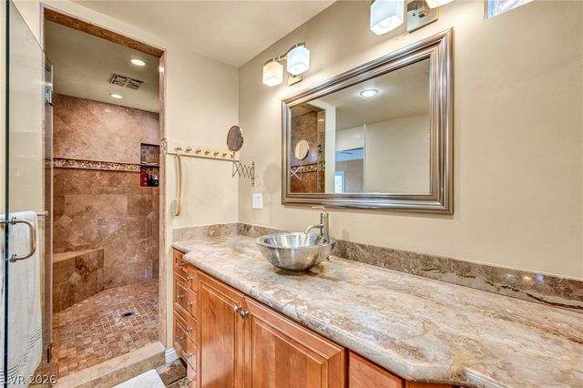 8701 Isola Drive, Las Vegas, NV 89117