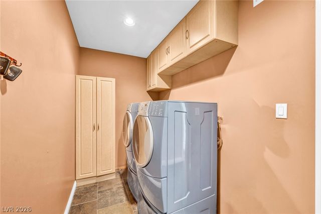 8701 Isola Drive, Las Vegas, NV 89117