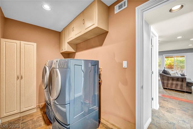 8701 Isola Drive, Las Vegas, NV 89117