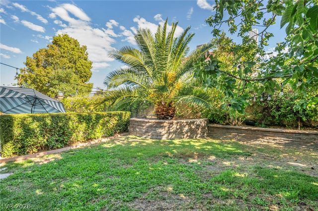 8701 Isola Drive, Las Vegas, NV 89117
