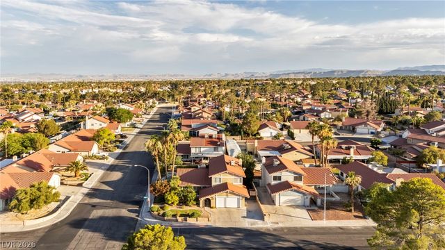 8701 Isola Drive, Las Vegas, NV 89117