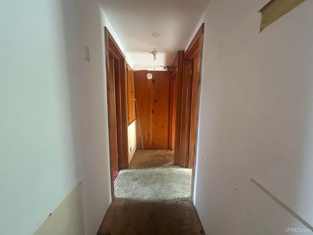 324 W Onota Street, Munising, MI 49862