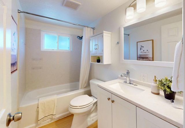 696 Lakehaven Drive, Sunnyvale, CA 94089