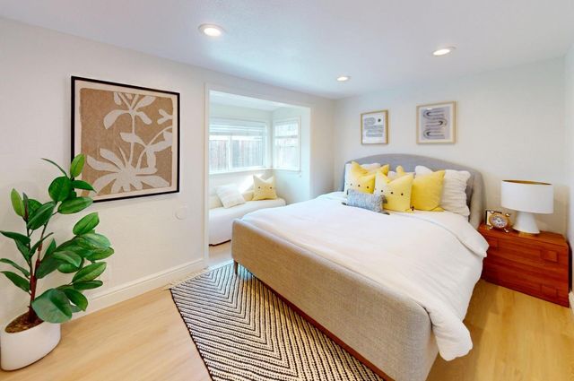 696 Lakehaven Drive, Sunnyvale, CA 94089