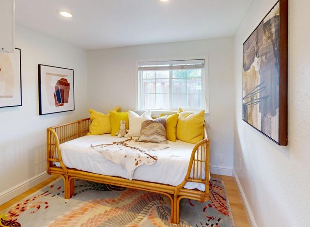 696 Lakehaven Drive, Sunnyvale, CA 94089