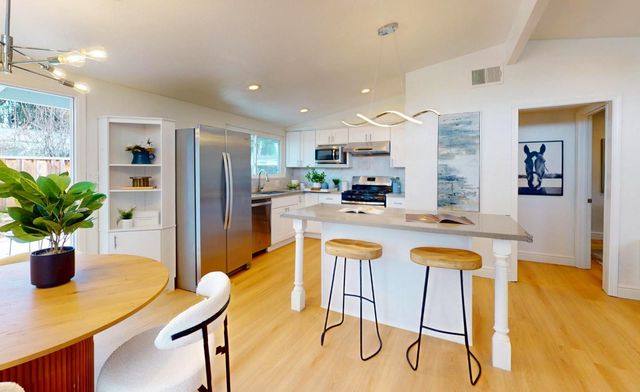 696 Lakehaven Drive, Sunnyvale, CA 94089