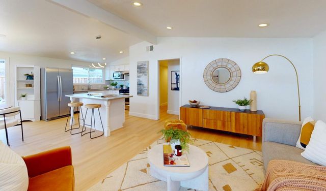 696 Lakehaven Drive, Sunnyvale, CA 94089