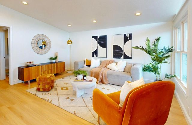 696 Lakehaven Drive, Sunnyvale, CA 94089