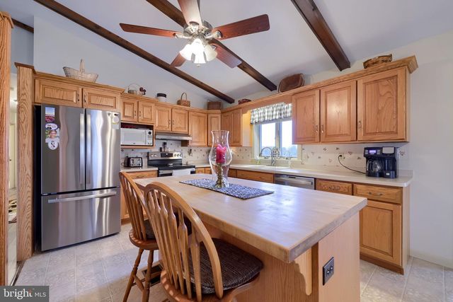 281 ROBIN DALE DR, Leola, PA 17540